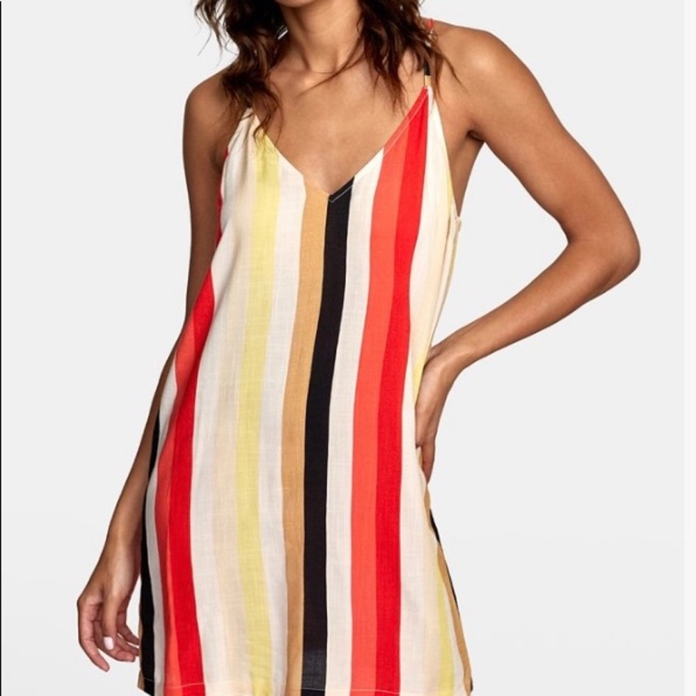 🌼RVCA Dress🌸